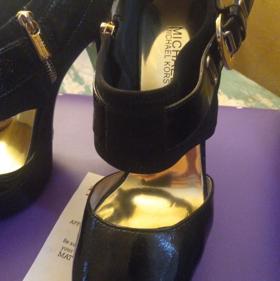 Mk Black Gold 7.5 heels